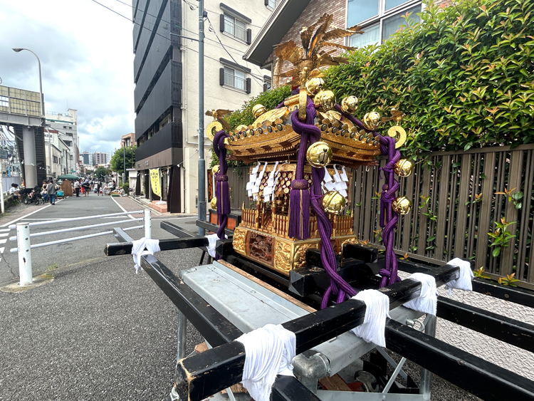 南町コミセン前付近の神輿