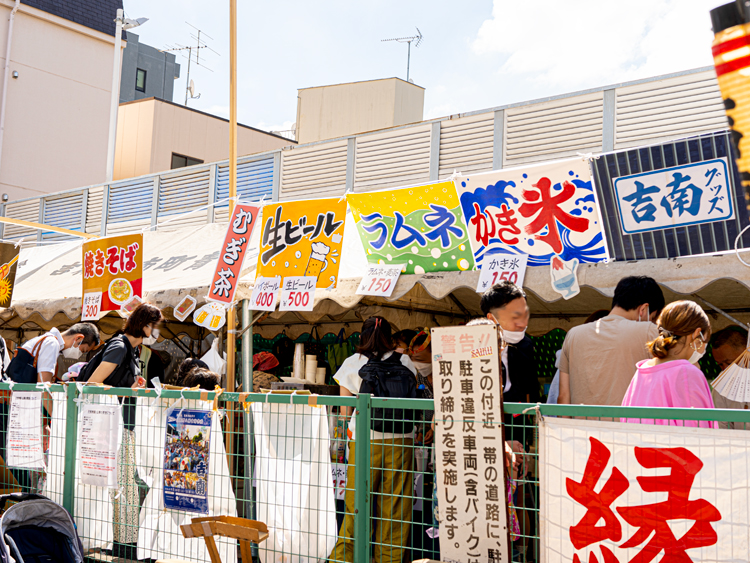 お祭りには欠かせない屋台の味