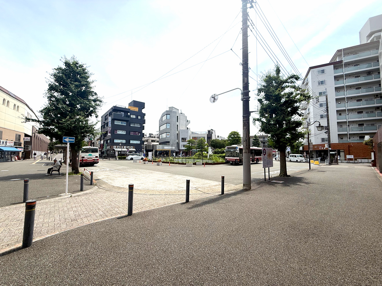 狛江駅南口バスロータリー