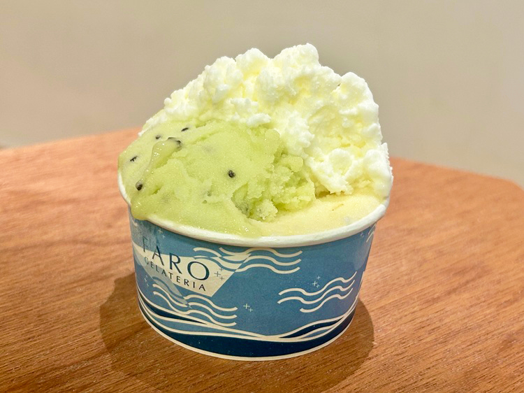 「BECCO Gelato＆Coffee」月桂樹、キウイ、プレミアムパイン