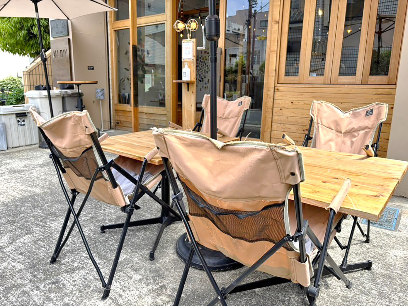 「ALL DAY CAFE」のテラス席