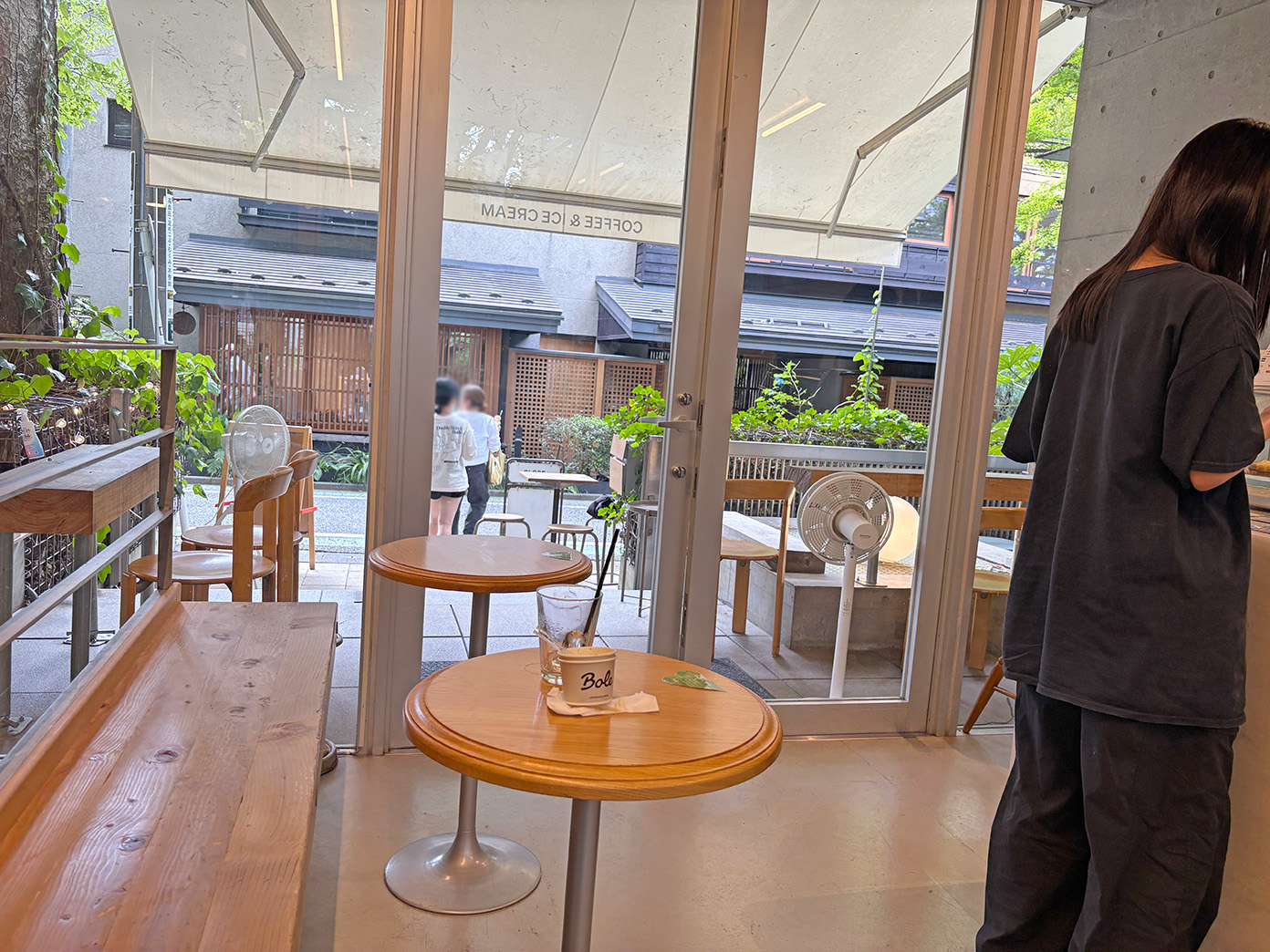 「Bole COFFEE & ICECREAM」の店内