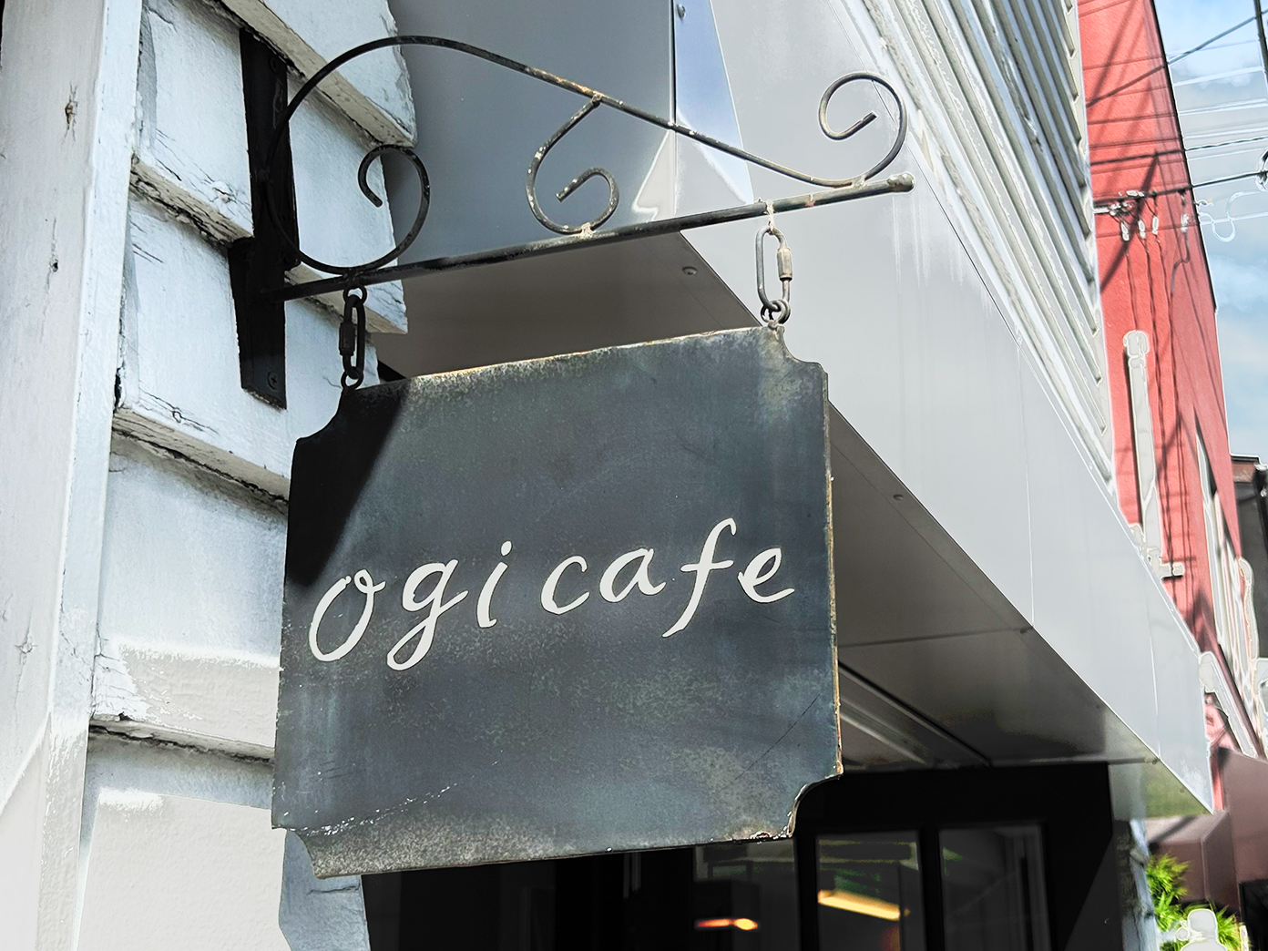 「Ogi cafe」店頭看板