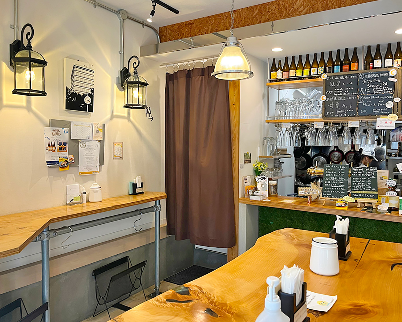 「後藤醸造」の店内