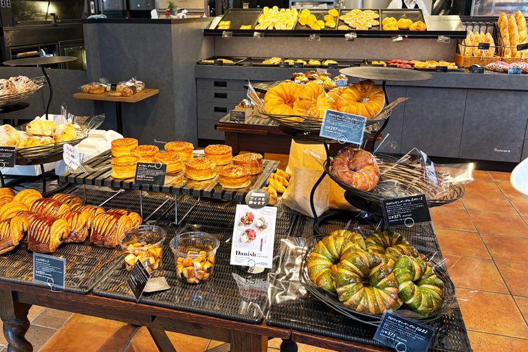 焼きたてパンの香りに誘われて♪吉祥寺「Boulangerie ANTENDO（ブーランジェリー アンテンドゥ）」で味わう至福のパンとひんやりスイーツ