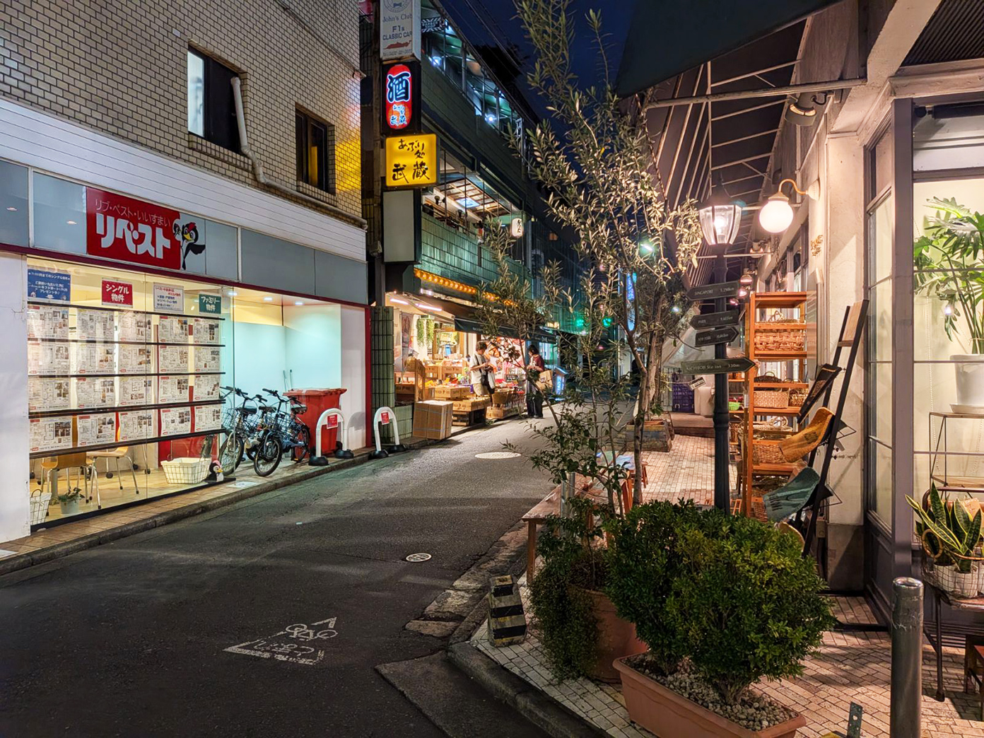 「カーニバル 吉祥寺店」B-COMPANY