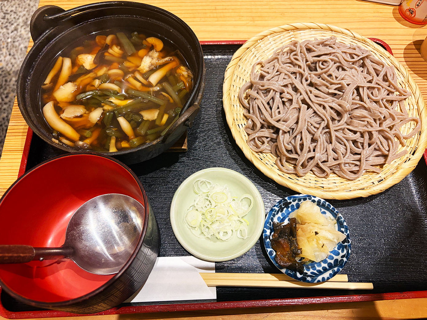 「田舎割烹 にし川」月山山菜そば