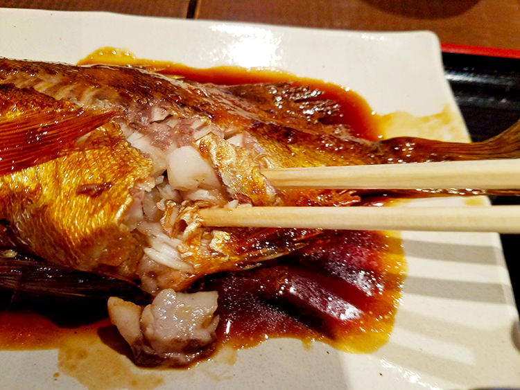 「里の宿」の煮つけはほろほろです!