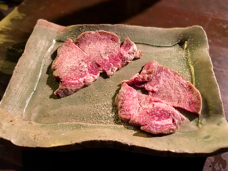 炭火焼肉 肉バル 荻窪のタン元
