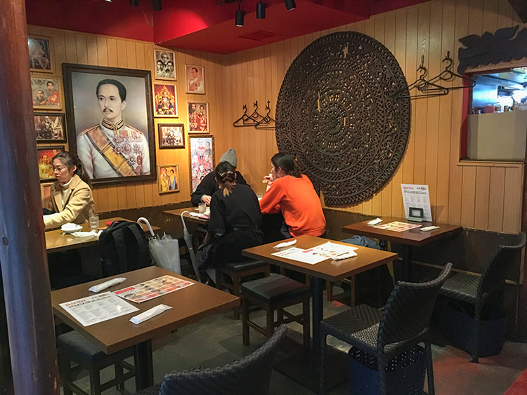 「バーンイサーン」商店街