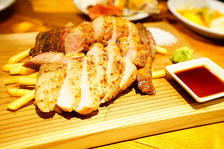 ツイテルの熟成肉ステーキ盛り合わせ