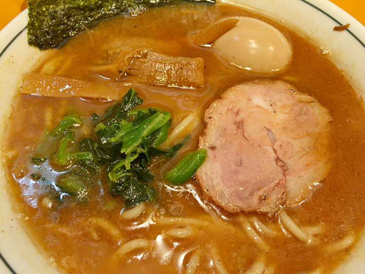 文蔵のラーメン 650円 +味付け玉子100円