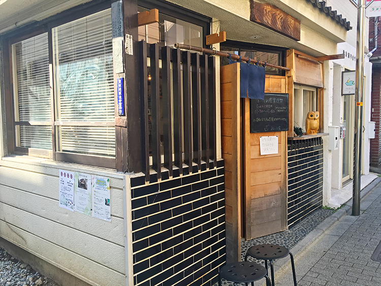 「らーめんとこおりのおやつ ねいろ屋」の外観