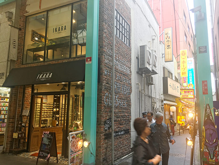 the肉丼の店 吉祥寺店の行き道