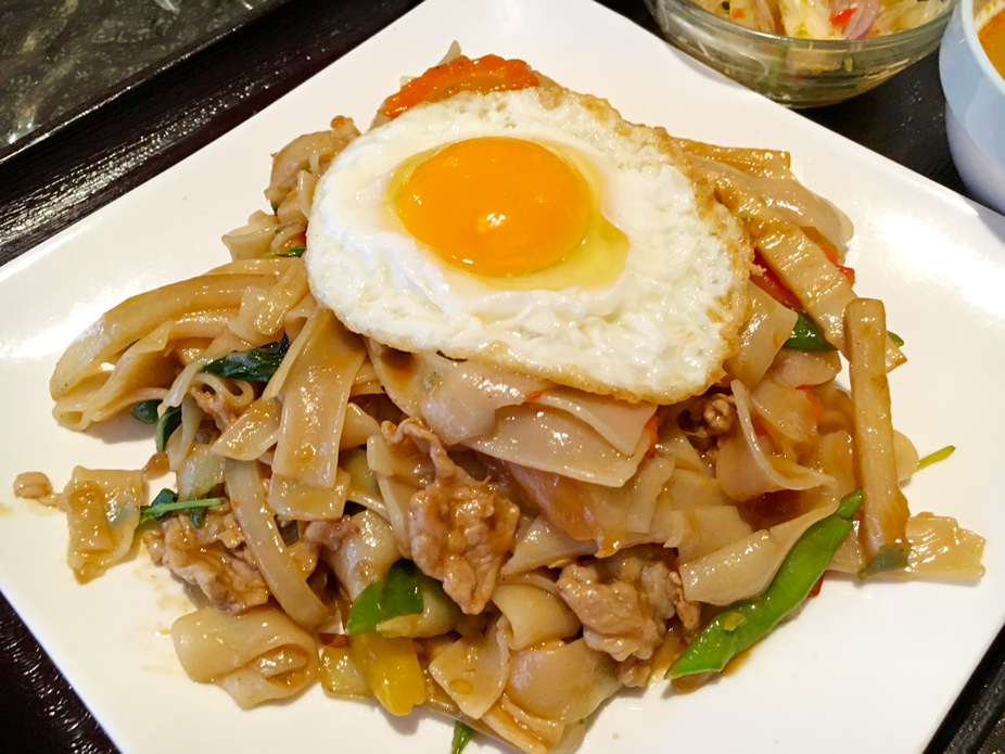 キーマオキッチンのキーマオ焼きそばのアップ