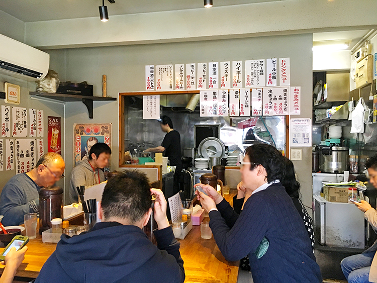 「荻窪 中華屋啓ちゃん」店内