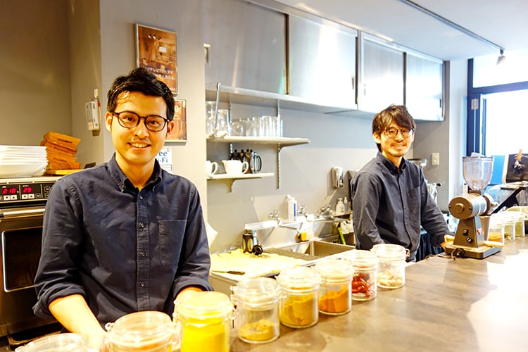 wood good brothersの兄の木村雄太さん(写真右)弟の木村雄麻(かずま)さん(写真左)