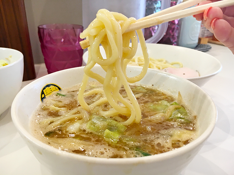 濃菜麺 井の庄 荻窪店 もっちりした麺