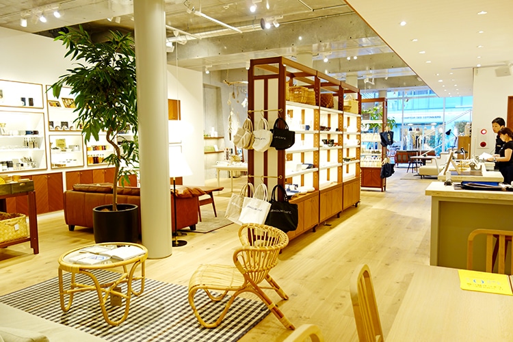 アクタス 吉祥寺店の店内