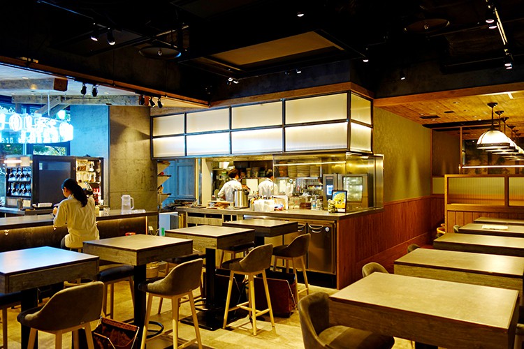 FLOWSの店内