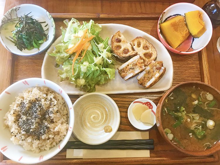 ひとこきゅうのれんこんのはさみ揚げ