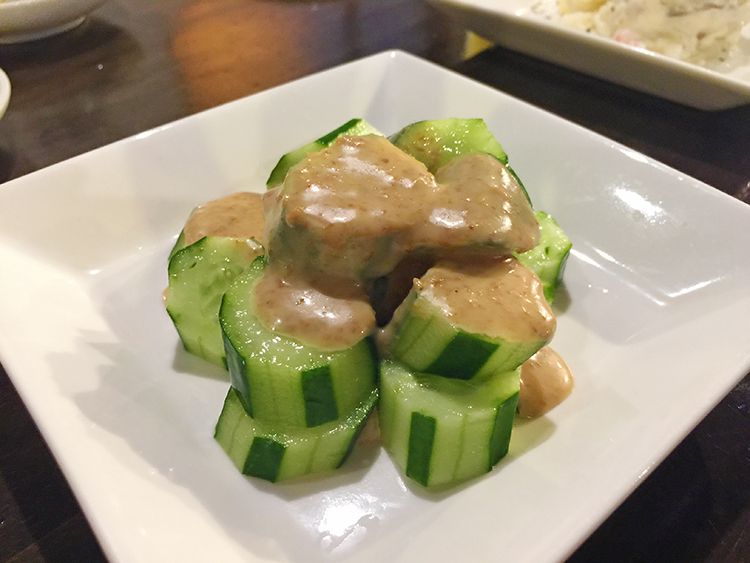 野方餃子の金胡麻ダレキュウリ