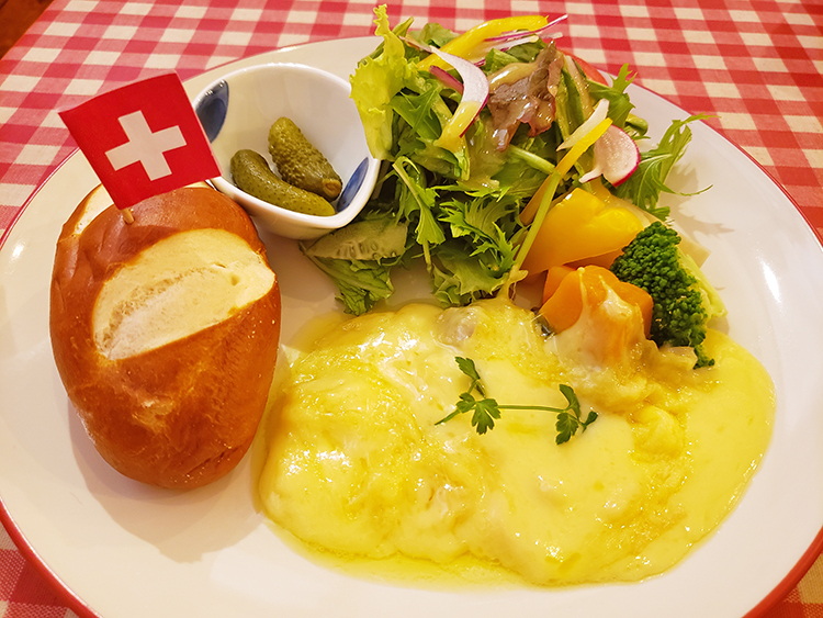 スイス食堂LePreのラクレットと温野菜