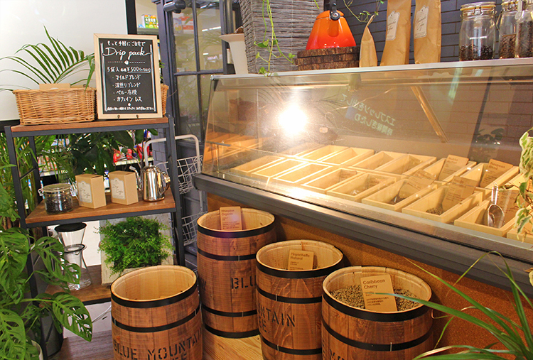 nomuno coffee & wine libraryの店内