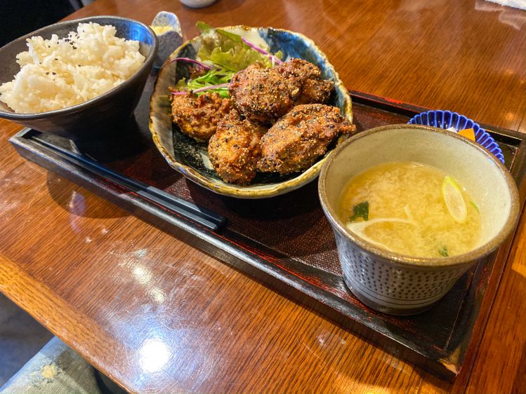 阿佐ヶ谷 串カツ屋エベスのから揚げ
