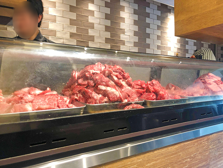 焼肉定食やまと 吉祥寺店のショーケース