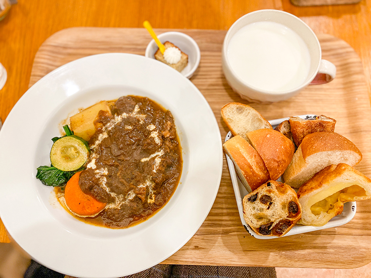 tonttu(阿佐ヶ谷)のビーフシチュー
