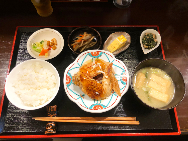 瓜坊の定食屋さん&お惣菜 お弁当の手羽先の甘辛煮定食