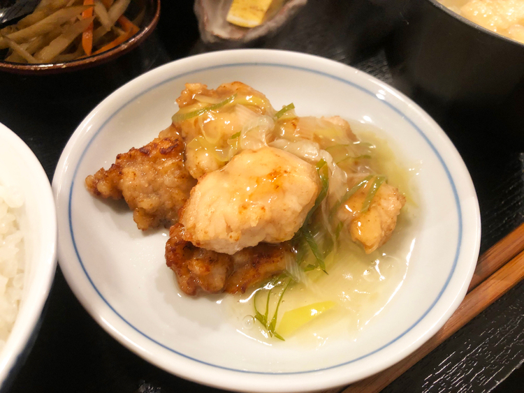 瓜坊の定食屋さん&お惣菜 お弁当のカジキマグロの竜田揚げ長ネギあんかけ定食
