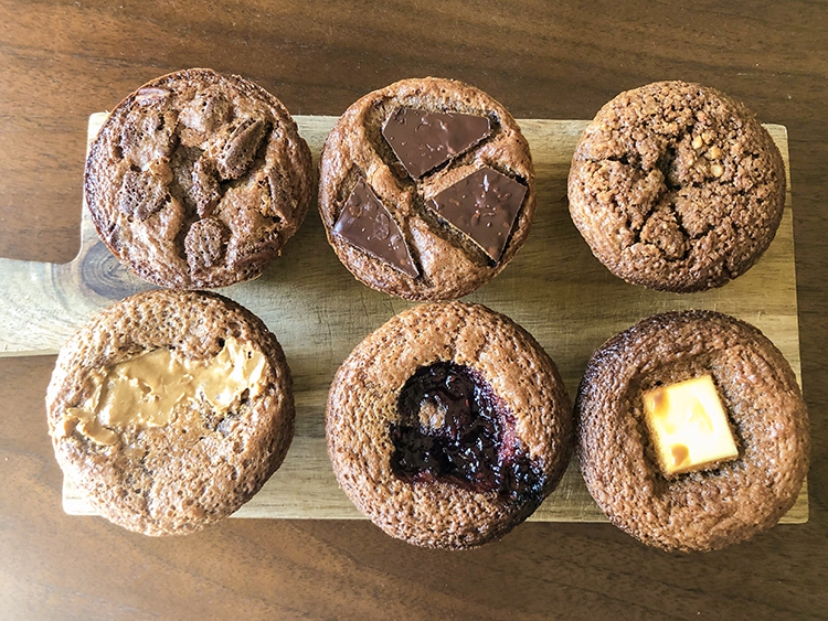K’s&Brownieのオリジナル、チョコレートチャンク、シナモン、クリームチーズ、ラズベリー、ピーナッツバター