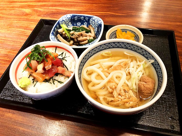 吉祥寺マグロ食堂魚金のランチセット