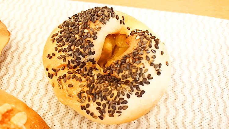 プクムクのさつまいもパン