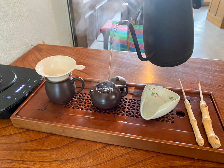 茶嘉葉の聞香杯（もんこうはい）