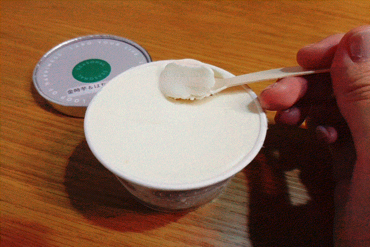 カヌレとアイスの金時芋&はちみつの動画