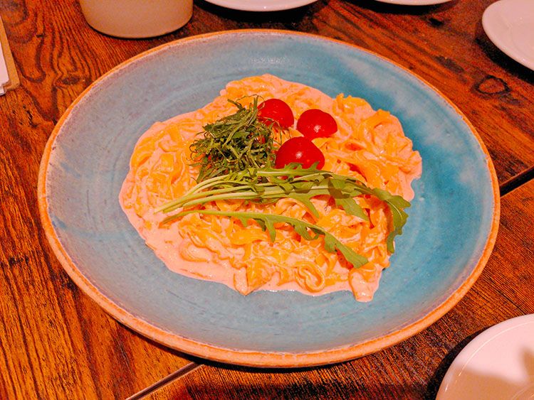 「ワイン&タパス チル(Wine&Tapas Chill)」の明太パスタ
