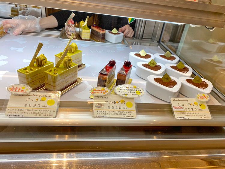 マ・プリエールのショーケース