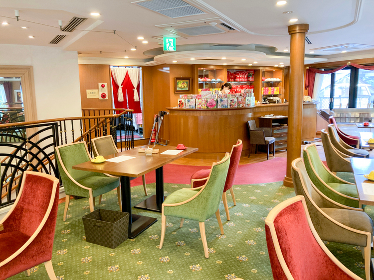 MLESNA TEA TOKYOの2階席