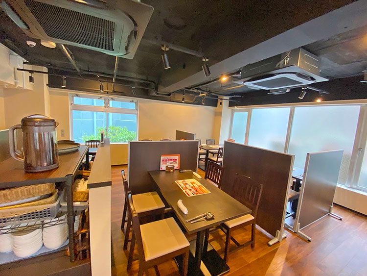スンドゥブ専門店OKKIIの店内
