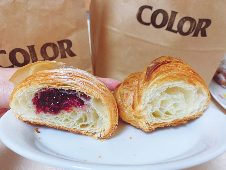 「COLOR」のクロワッサン(ノーマル&フランボワーズ)