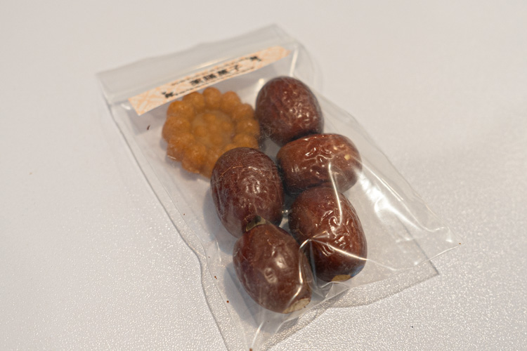 「AniiR」のお菓子