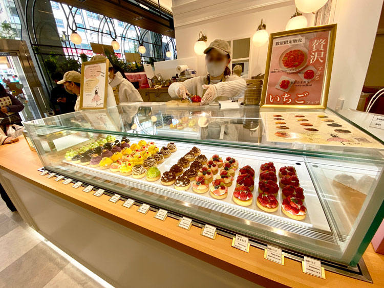 「tartotte(タルトッテ)吉祥寺マルイ店」のショーケース