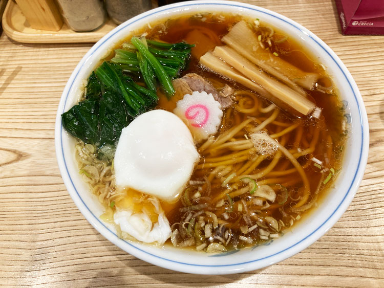 らーめん高尾のラーメン