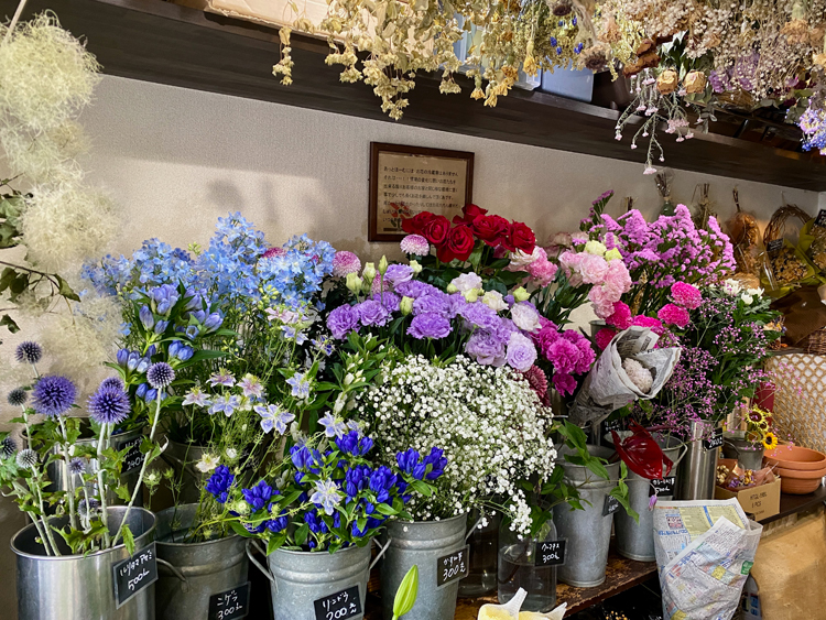  flower＆cafe あっとほーむの店内