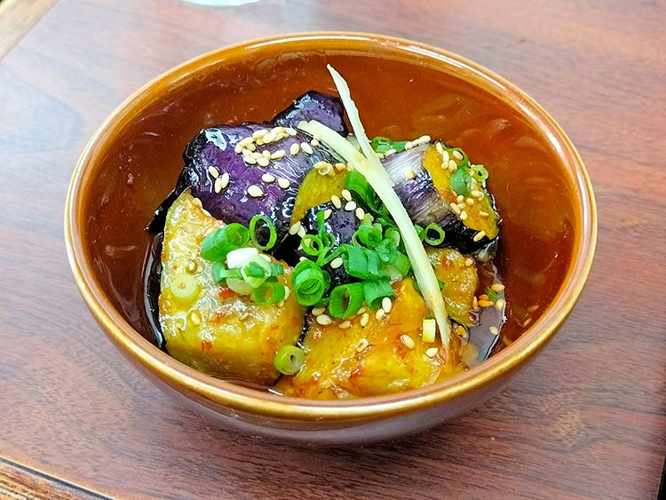 ことぶき食堂のナスのピリ辛和え