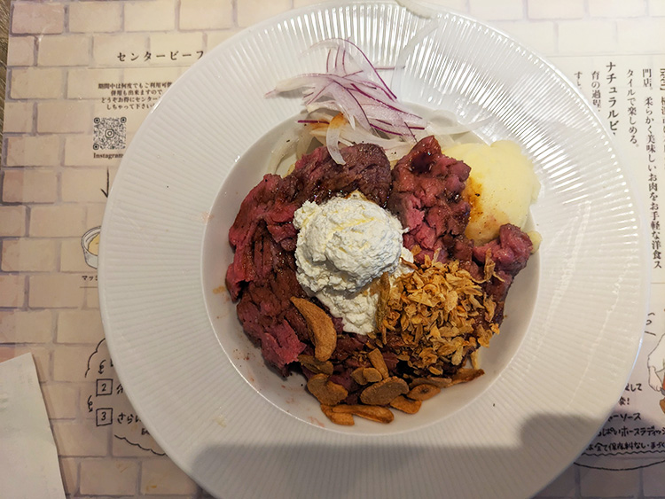 「ステーキライスとカレーの店センタービーフ アトレ吉祥寺店」のステーキライス