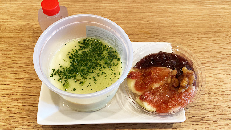「菫花堂」のいちじくの和製豆花
